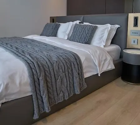 מלון Pestera Wellness &